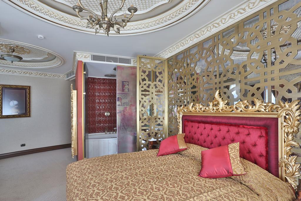 다루 술탄 호텔 갈라타 이스탄불 외부 사진 A bedroom in the hotel
